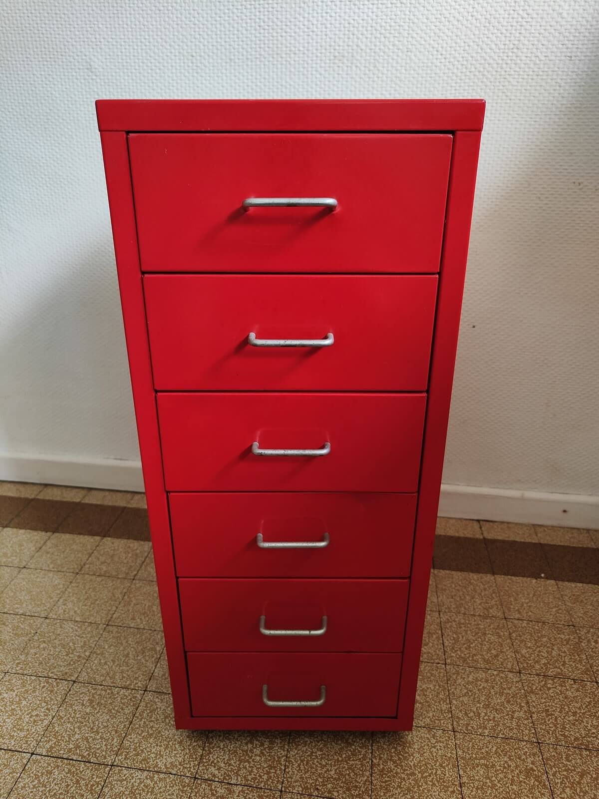 Caisson métallique rouge 6 tiroirs sur roulettes, parfait pour bureau ou maison