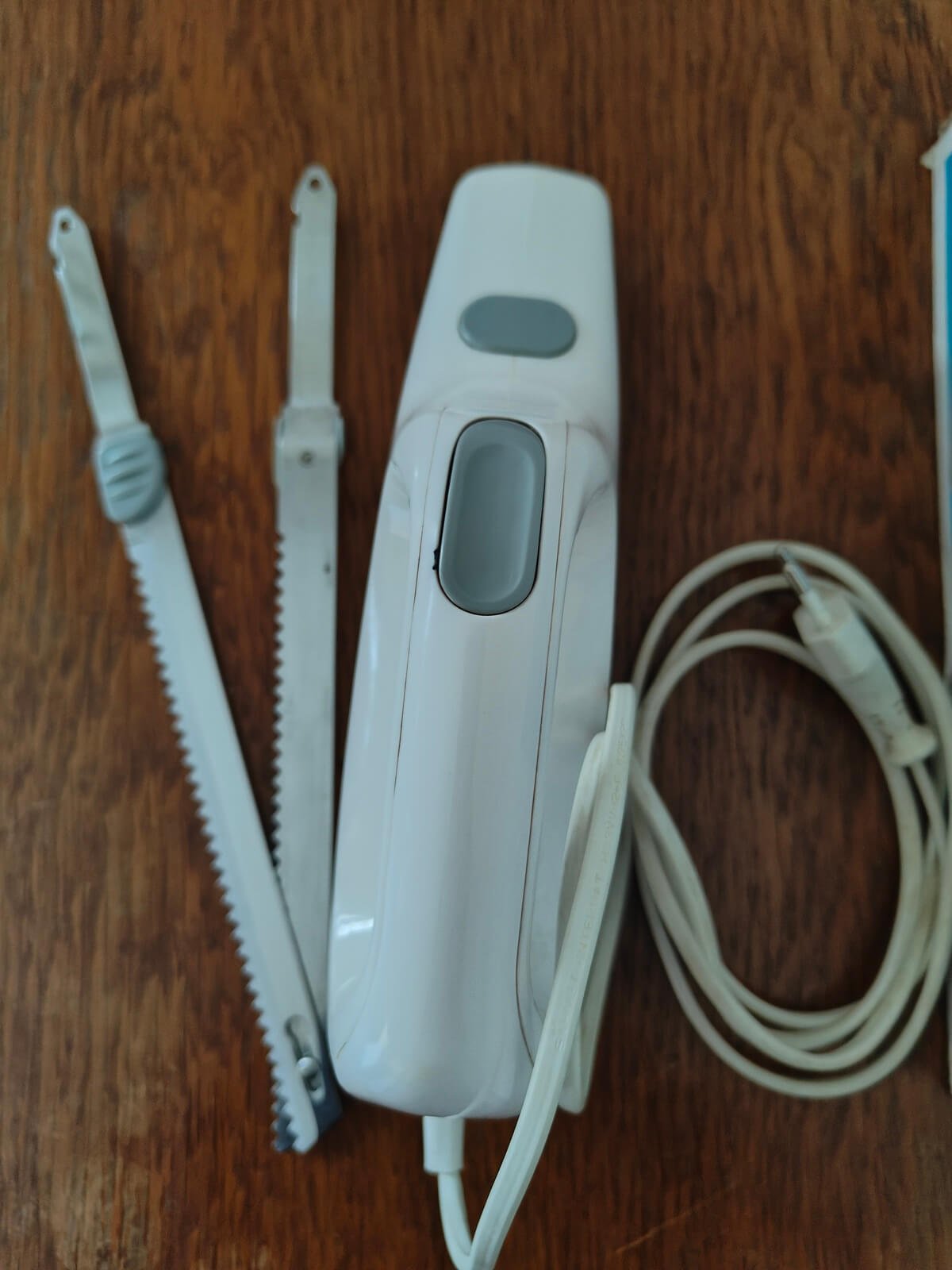 lame dentelée acier couteau électrique CL40