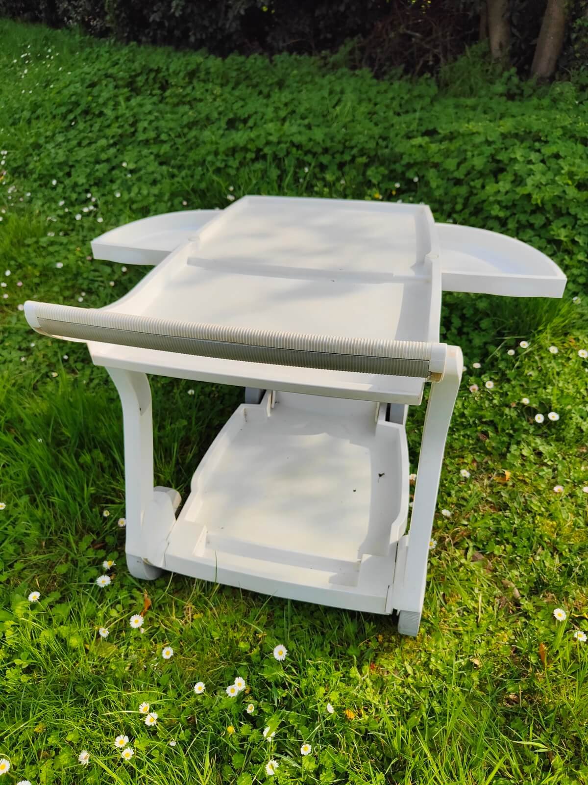 desserte barbecue rangement extérieur