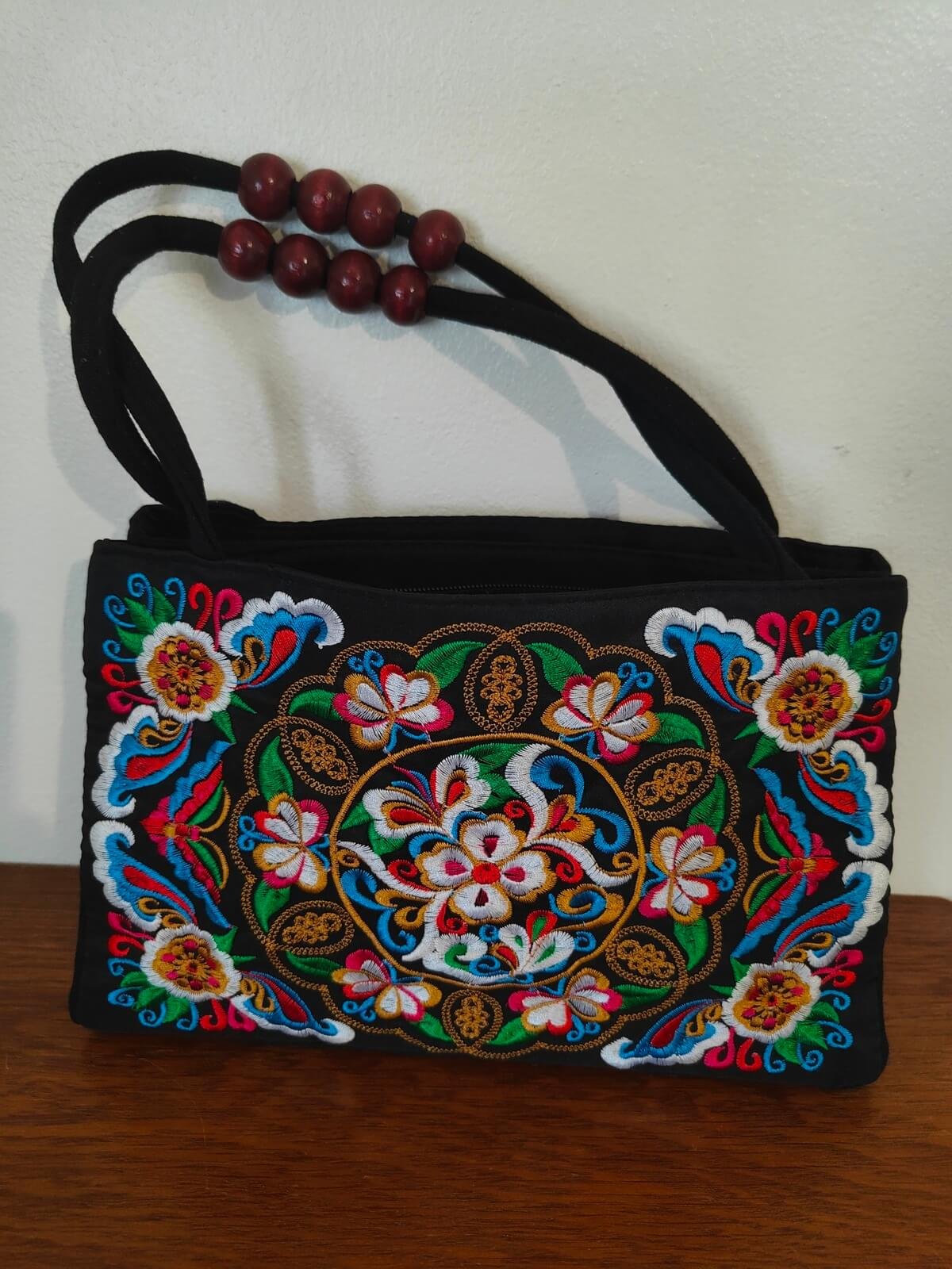 sac brode ethnique noir multicolore