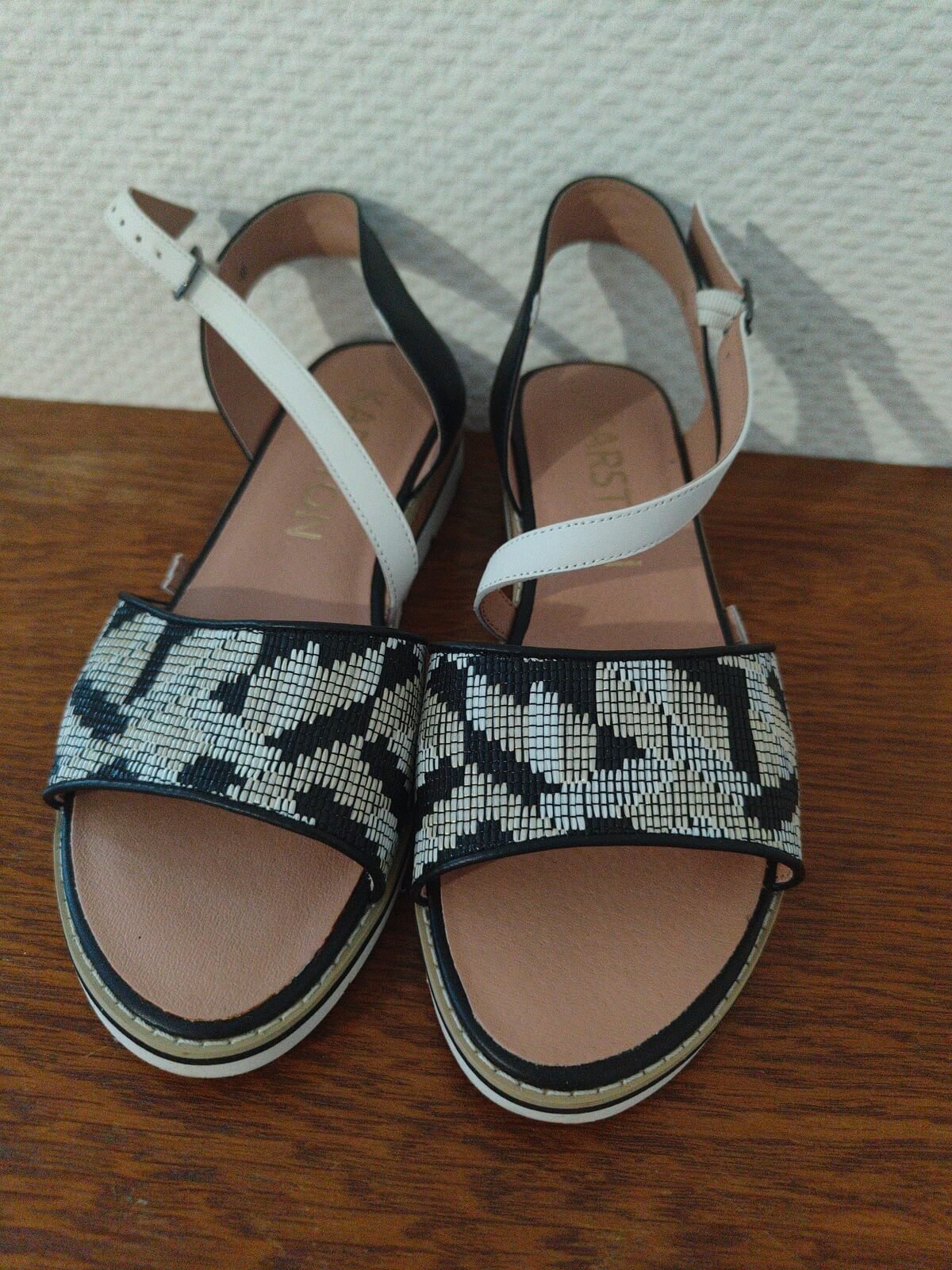 sandales Karston brides asymétriques maintien cheville occasion