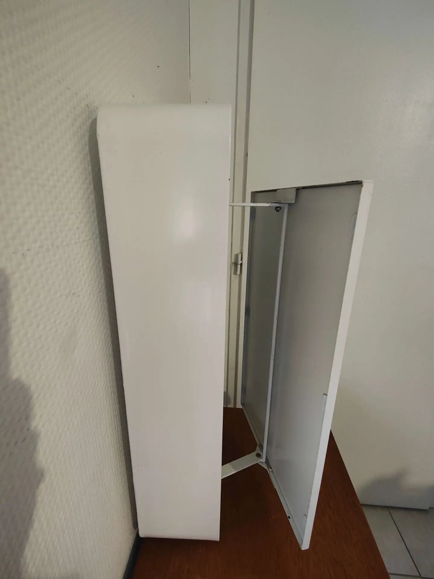 profil armoire murale faible profondeur