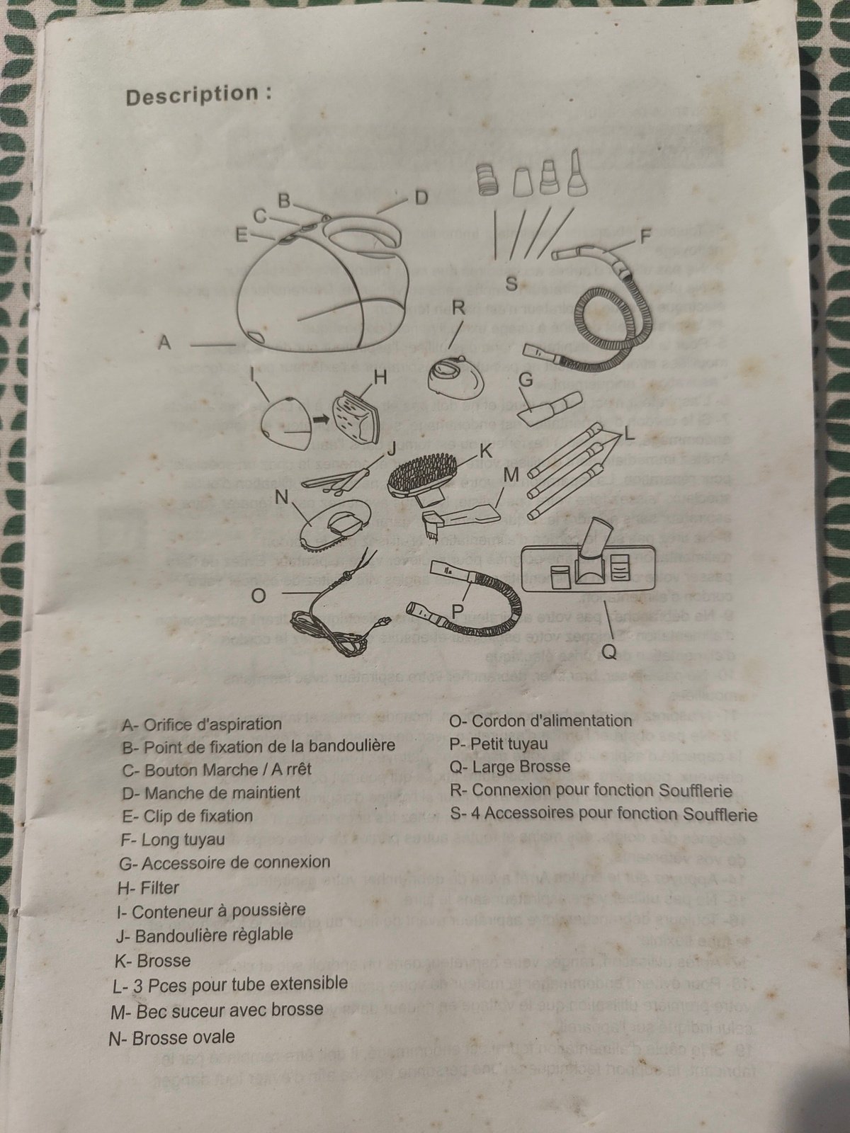 Boîte abîmée et notice aspirateur 800W occasion