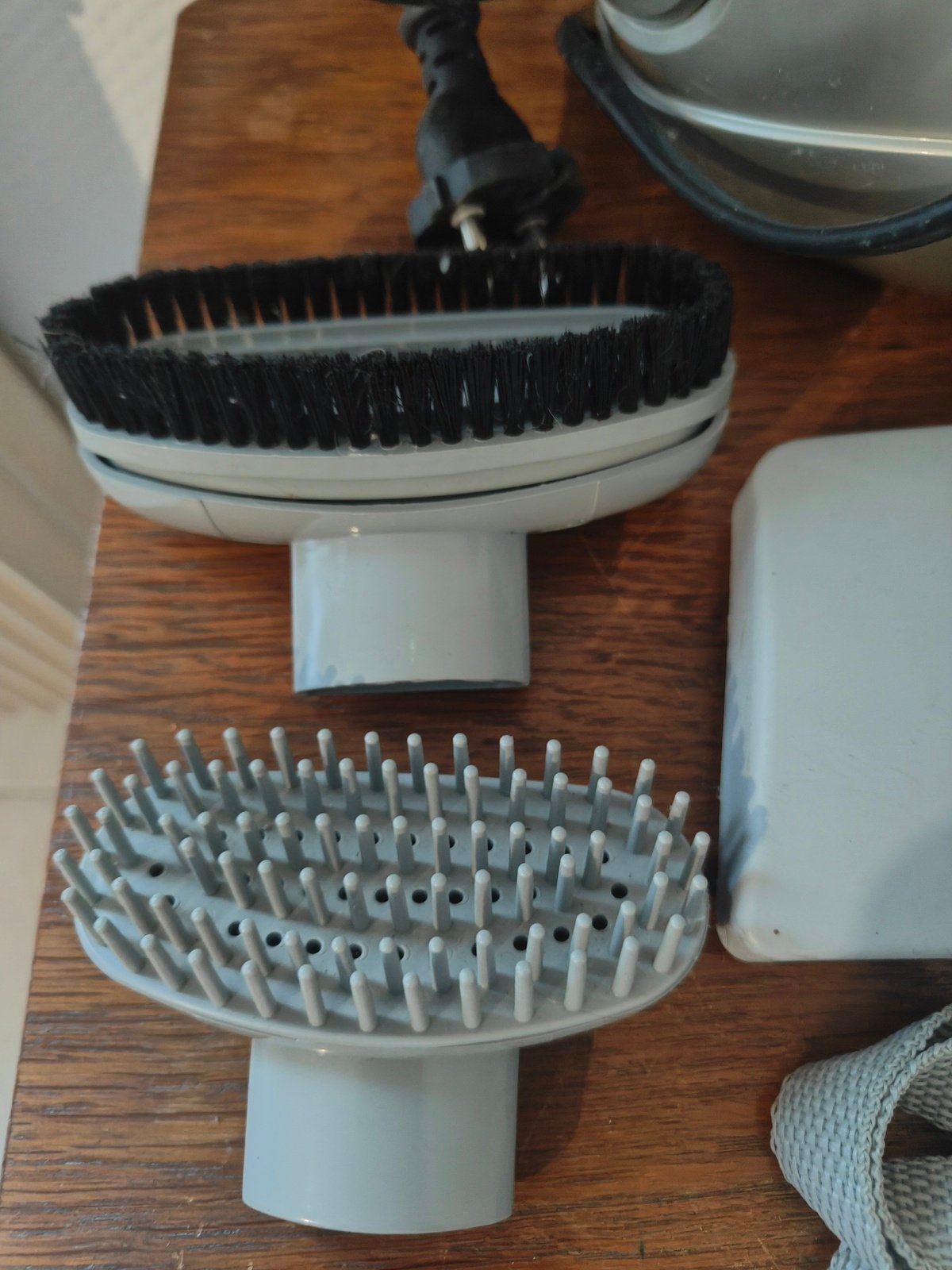 Manche flexible aspirateur compact 800W