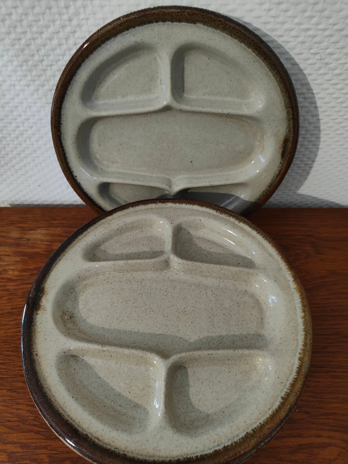 assiette fondue compartimentée grès seconde main