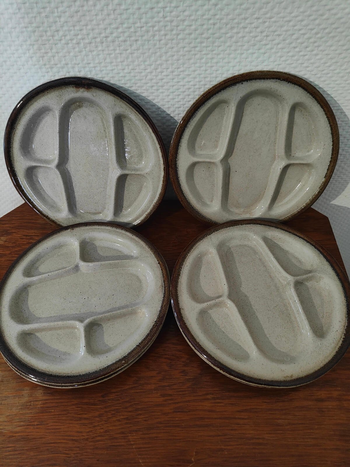 assiettes fondue occasion table conviviale vintage