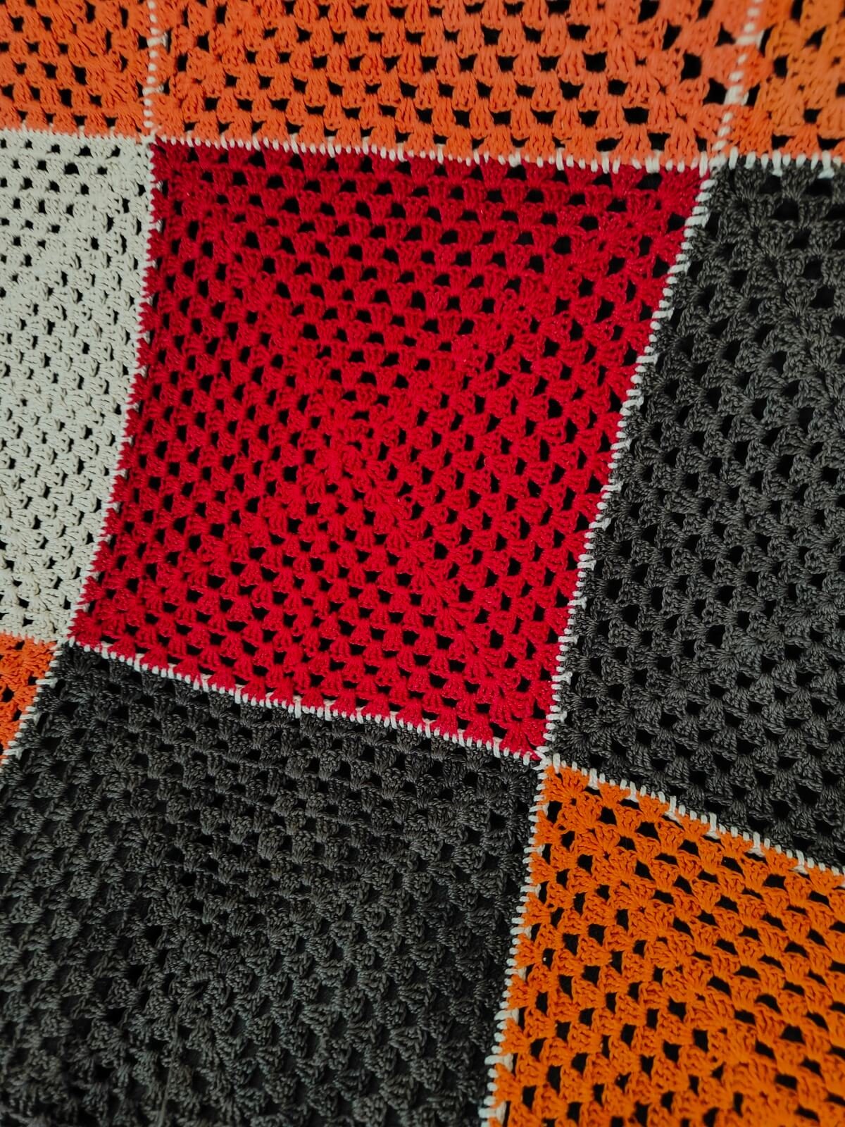 détail crochet granny square fait main vintage