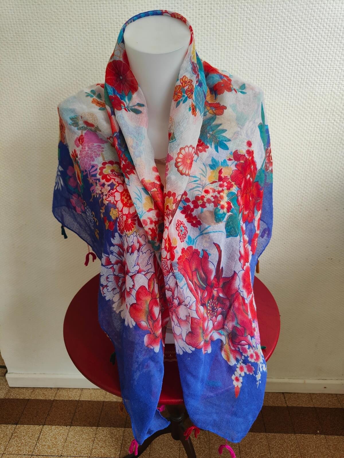 foulard carré floral occasion grand format 115x115 seconde main