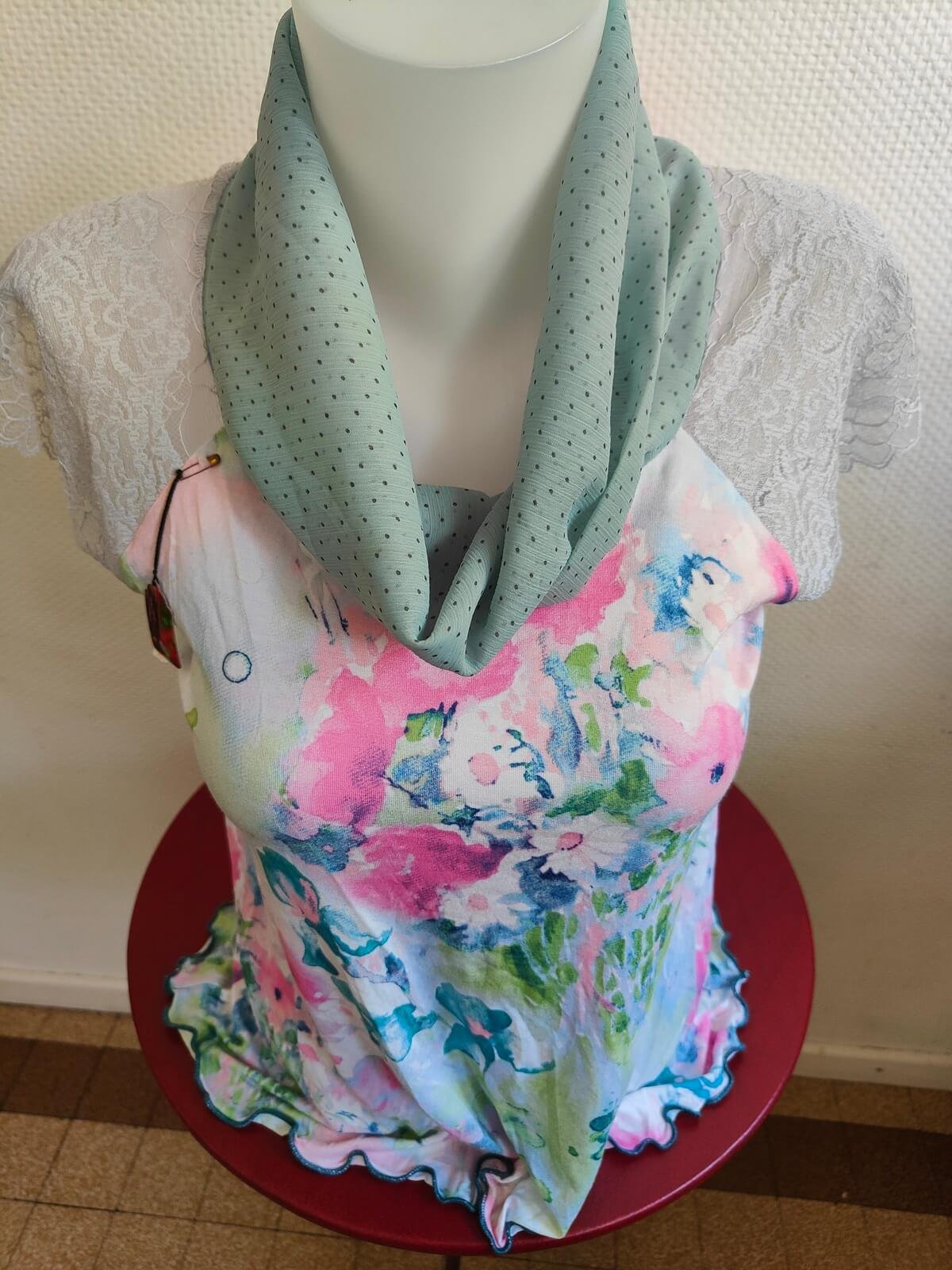 haut floral femme occasion look printemps été jean