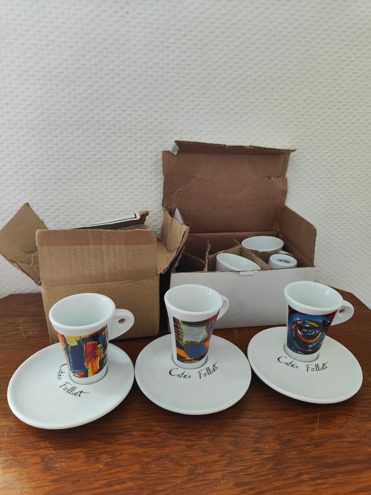 Lot de 6 tasses Folliet artistiques avec sous-tasses colorées