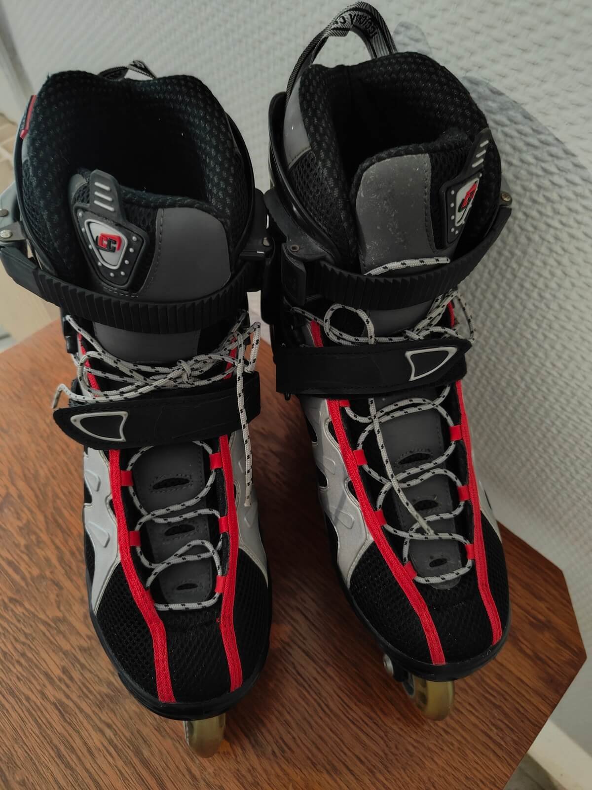 système maintien rollers lacets scratch boucle