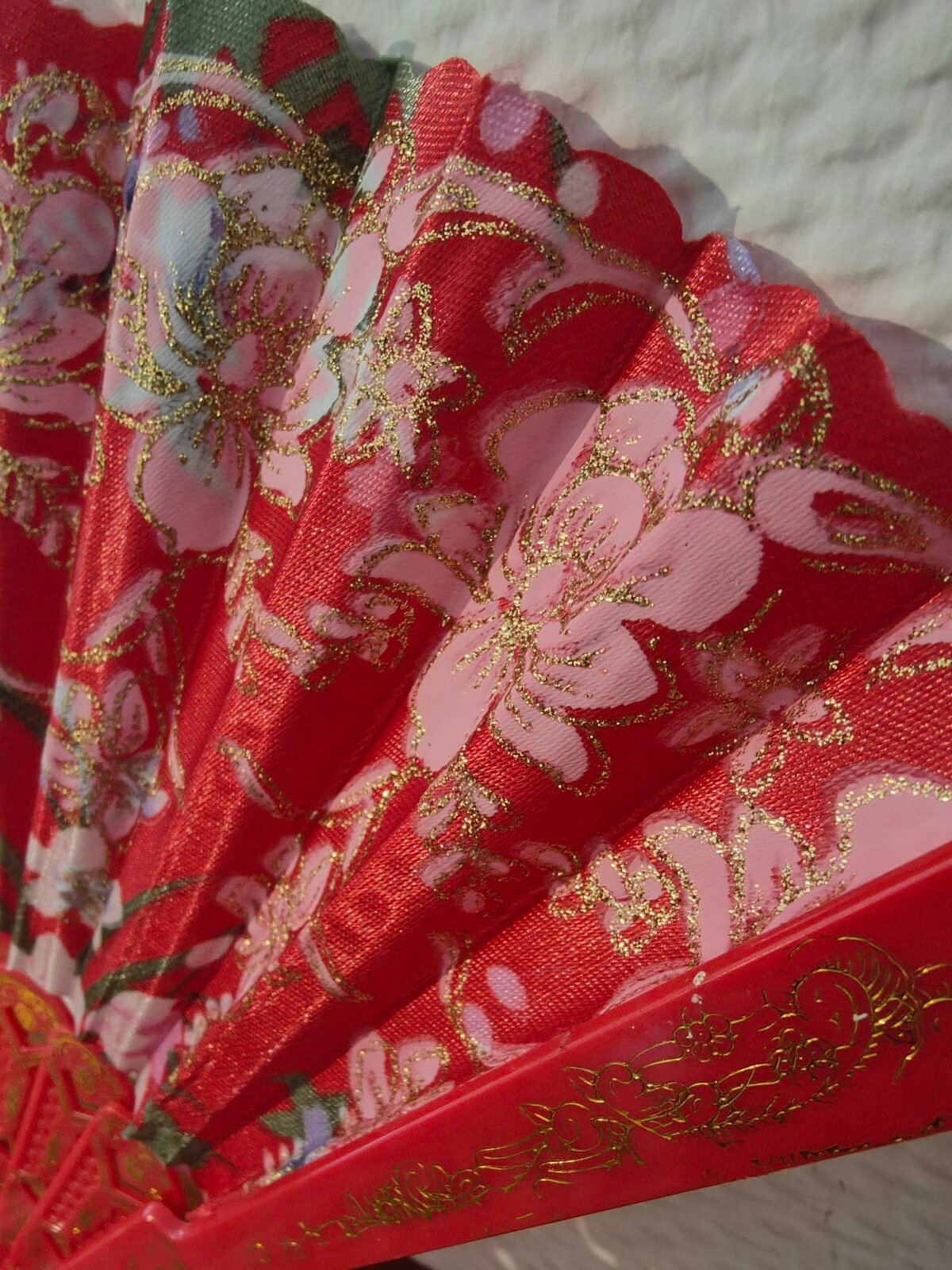 lot de deux éventails vintage à fleurs