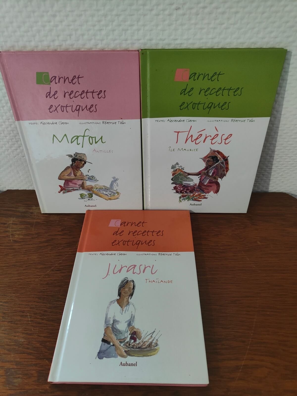 lot de livres de cuisine exotique Aubanel illustrés