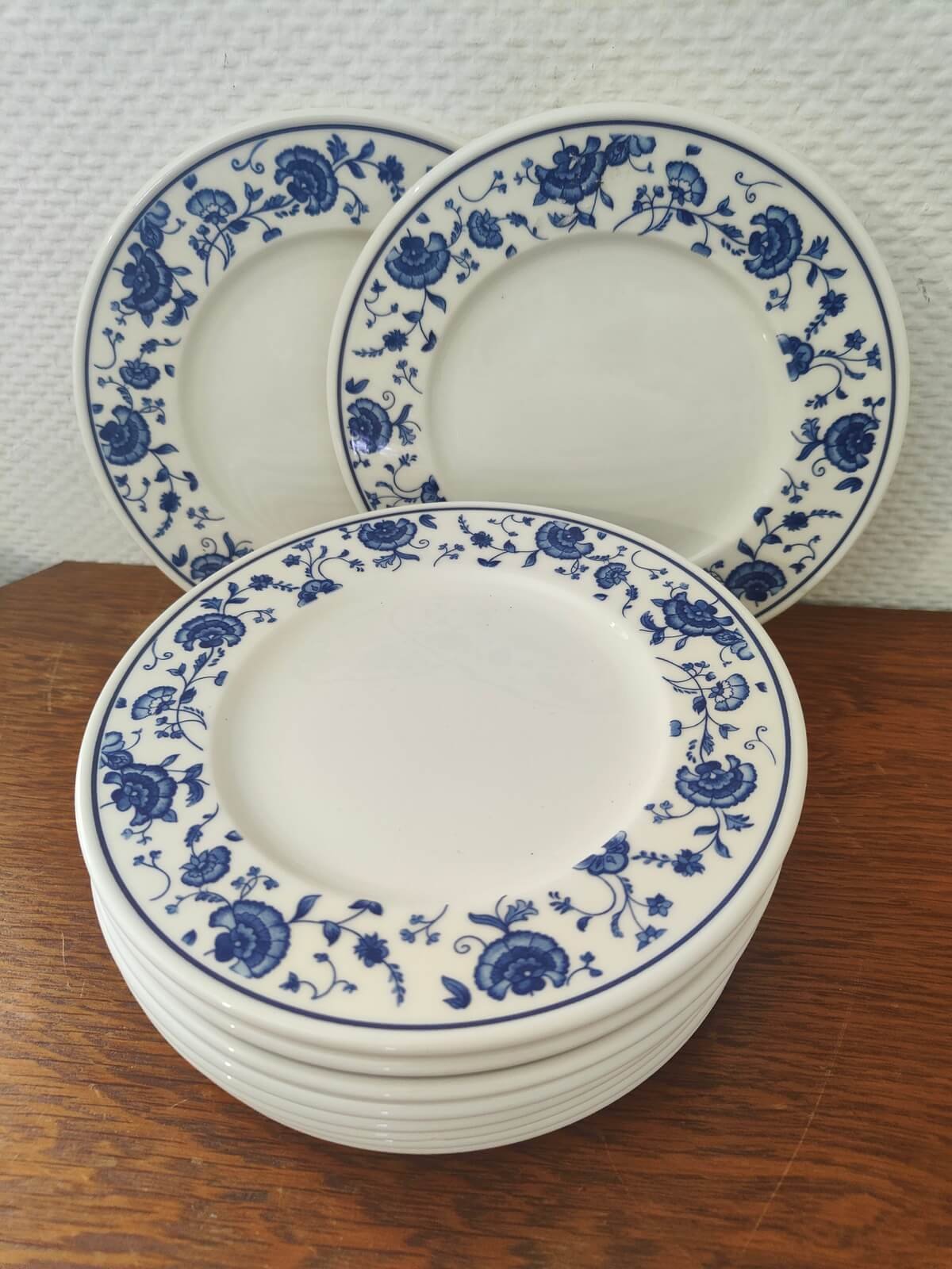 Lot de 10 assiettes à dessert Ceramica Olympia fleuries bleu marine en céramique