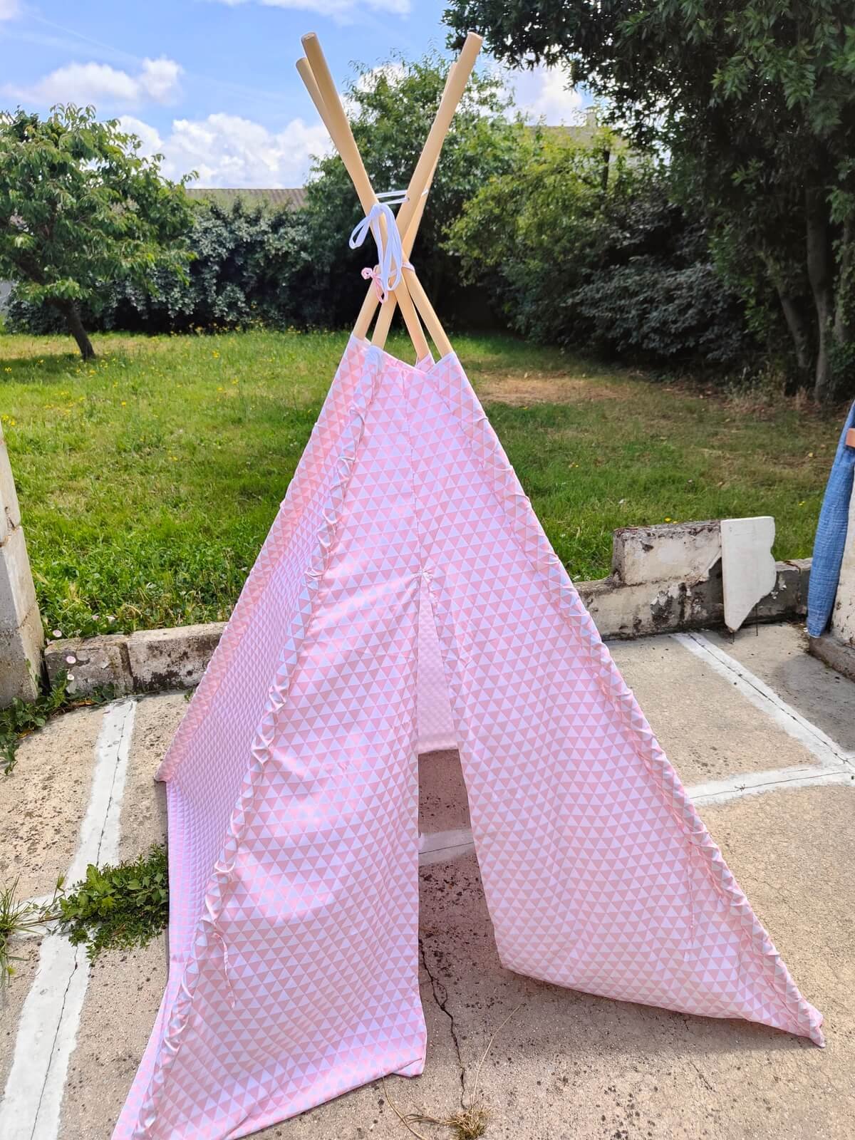 Tipi enfant Atmosphera rose pliable proche du neuf