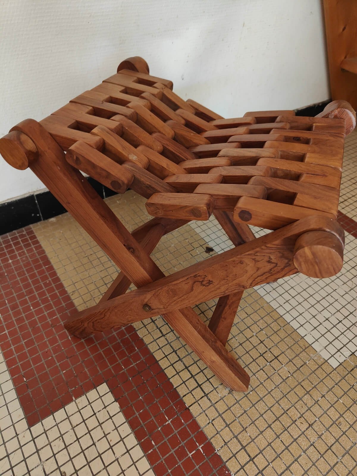 assise tressée artisanale tabouret vintage